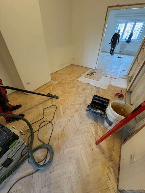 Pokládka lepeného vinylu Praha - Pankrác