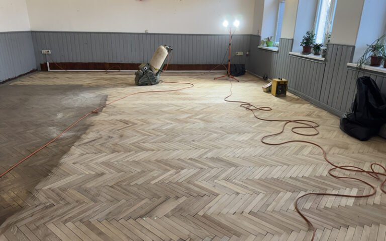 Fotografie: Taneční sál připravený na plný provoz